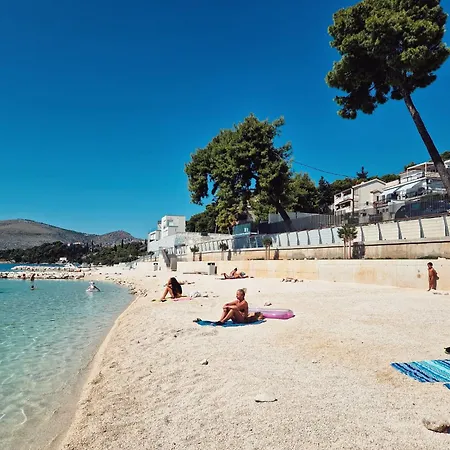 Floris Apartmán Trogir