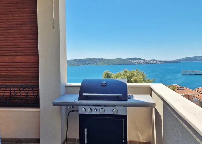 Floris アパート *